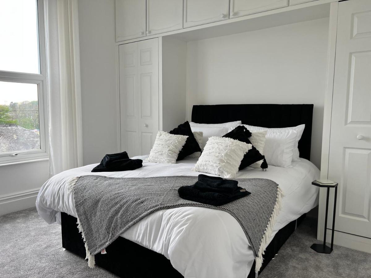 Heathcliff - 5 Bedroom House In Town Centre Tenby Exterior foto