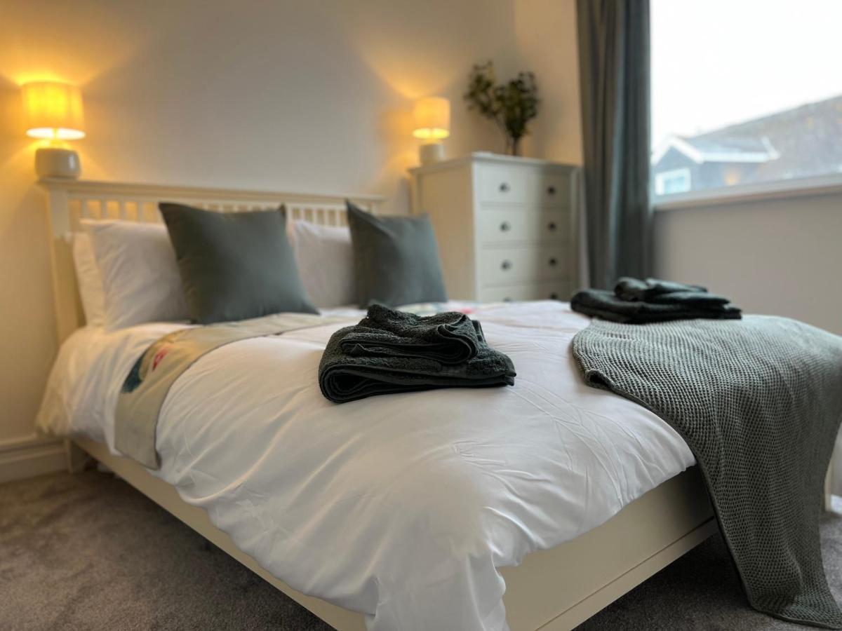 Heathcliff - 5 Bedroom House In Town Centre Tenby Exterior foto